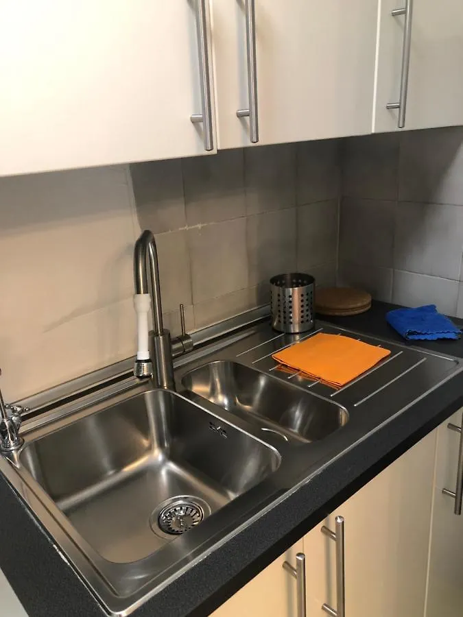 Roman Apartment In Trastevere